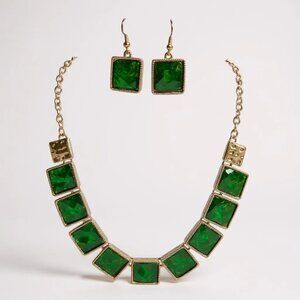 Green Foiled Lucite Square Bead Gold tone base Necklace EArring Set